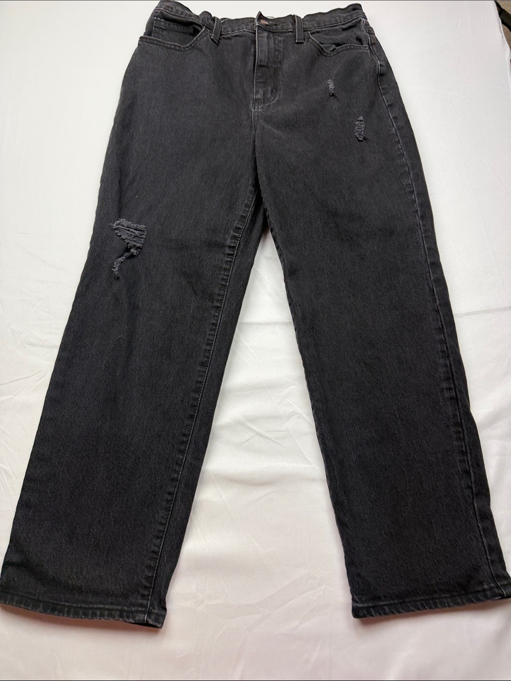 Universal Thread Black Straight-Leg Distressed Jeans